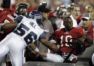 One of the class guys in the NFL, Ike Hilliard, was hopspitalized after a ferocious hit to the head