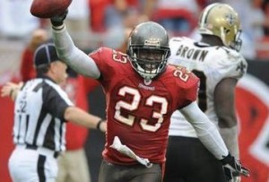 Jermaine Phillips is one of the many beloved players on the Bucs roster