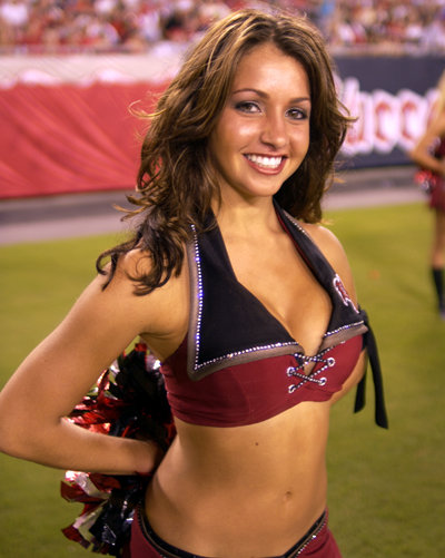 bucs cheerleader 25