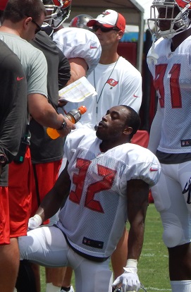 Jeff Demps was among those showing visible signs of heat-related struggles.