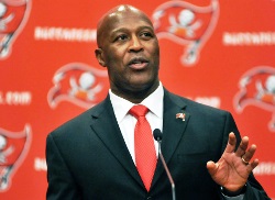 Bucs coach Lovie Smith needs to find a way to change an ugly late-season pattern the team has developed.