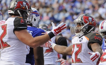 Doug Martin will play for the Bucs in 2016!