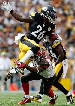 A sweet open field tackle by Bucs CB Alterraun Verner was one reason the Bucs held Le'Veon Bell to a scant 63 yards. Photo courtesy of Buccaneers.com.