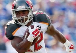 The inability to get Bucs RB Doug Martin into gear concerns NFL analyst Chris Landry.