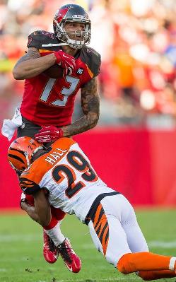Bucs ER Mike Evans hauls in a Josh McCown pass Sunday. (Photo courtesy of Buccaneers.com)