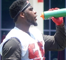 Training camp has not been kind to the Bucs' big edge-rush hope: Jacquies Smith.