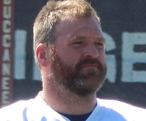 Pro Bowl left guard Logan Mankins