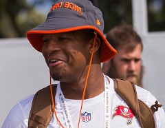 Jameis spoke with Joe from Honolulu about Lovie Smith's firing a month ago.