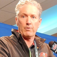 Dirk Koetter talks to Joe about yes men.