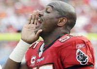 Derrick Brooks serves up his view from the Bucs sidelines last Sunday.