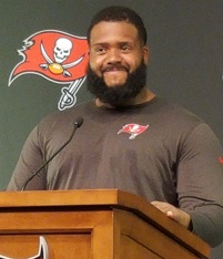 Bucs LT talks about Jameis having his back. 