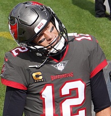 Which uniform combo are the Bucs wearing Sunday vs. the Browns?