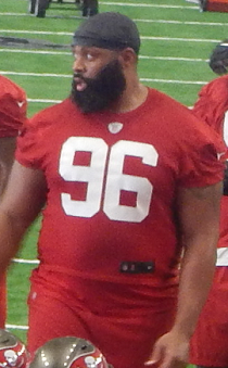 tampa bay buccaneers akiem hicks