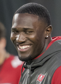 Tampa Bay Buccaneers Shaq Barrett, Devin White Practice